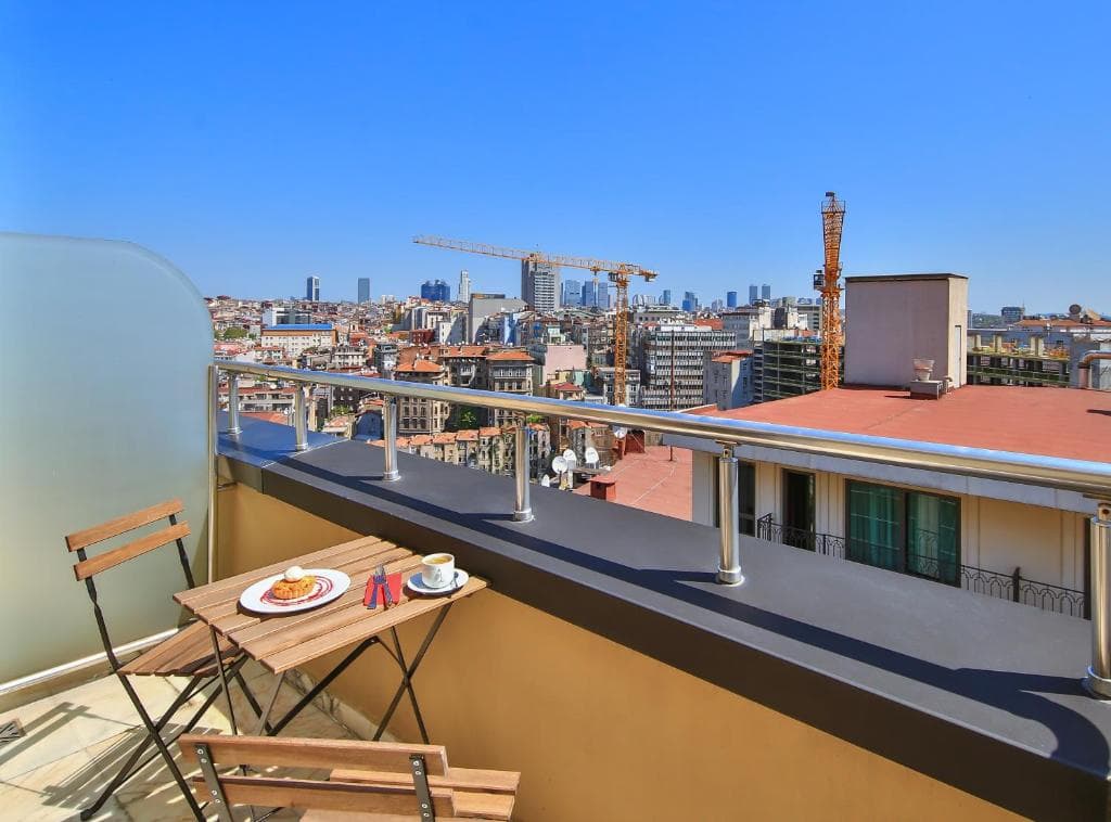 Ramada By Wyndham Istanbul Taksim - 45