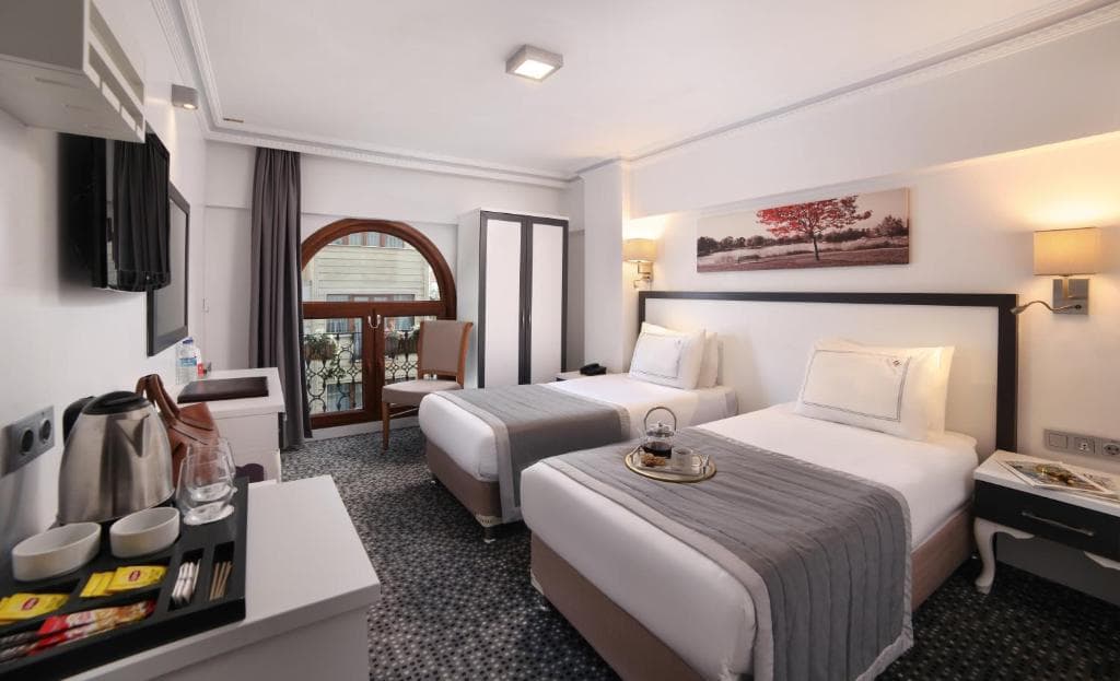 Skalion Hotel - 13