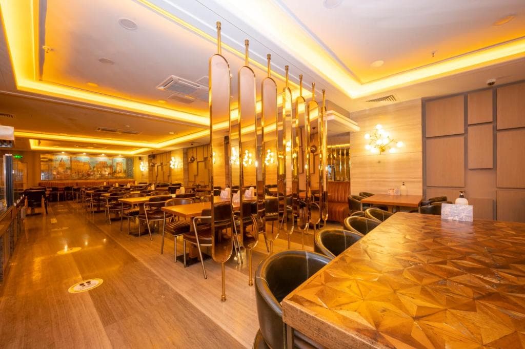The Peak Hotel - 6