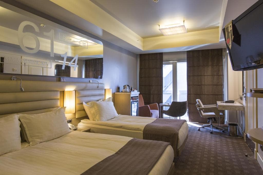 The Peak Hotel - 26