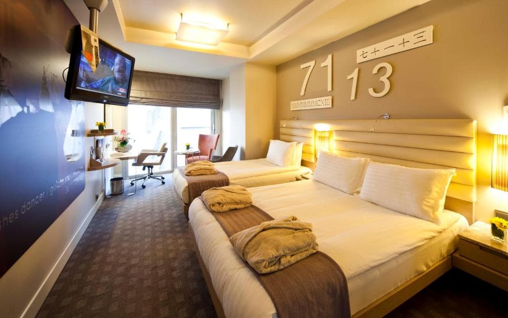 The Peak Hotel - 32