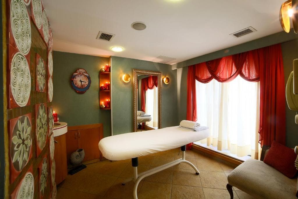 Zagreb Hotel - 34