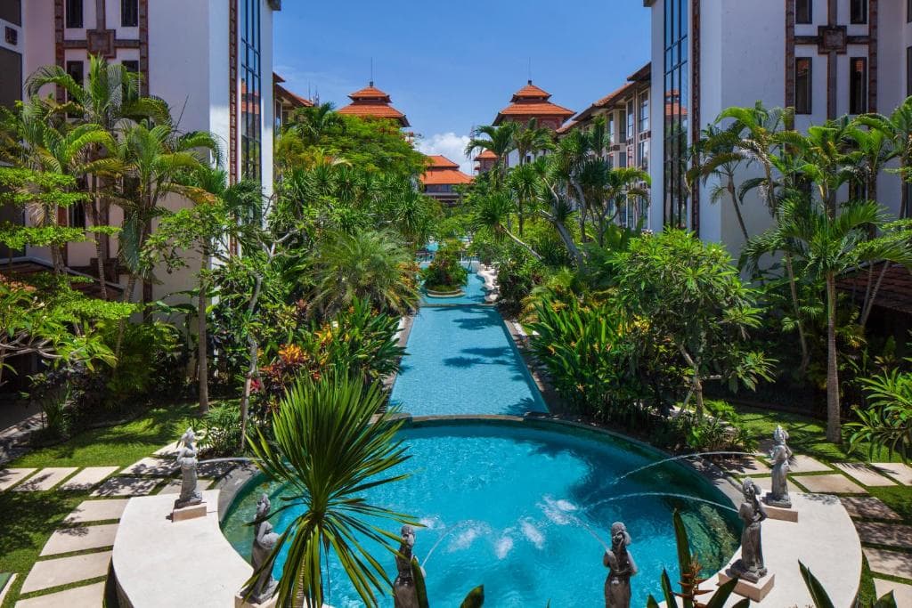 Prime Plaza Hotel - 1
