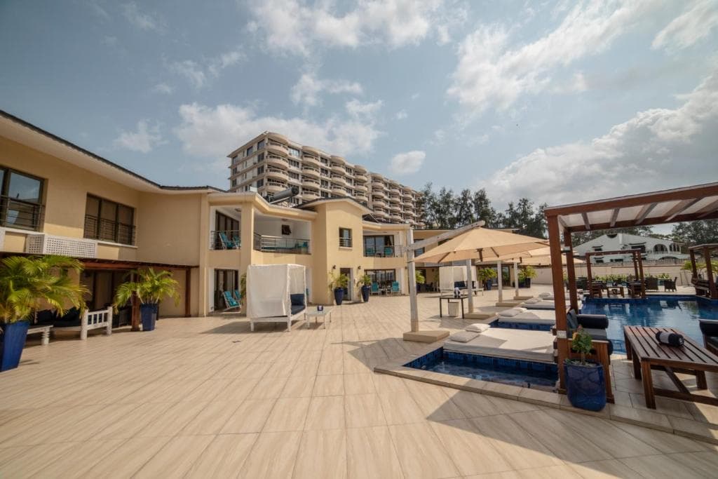 Jumeirah Beach Front Apartments - 1