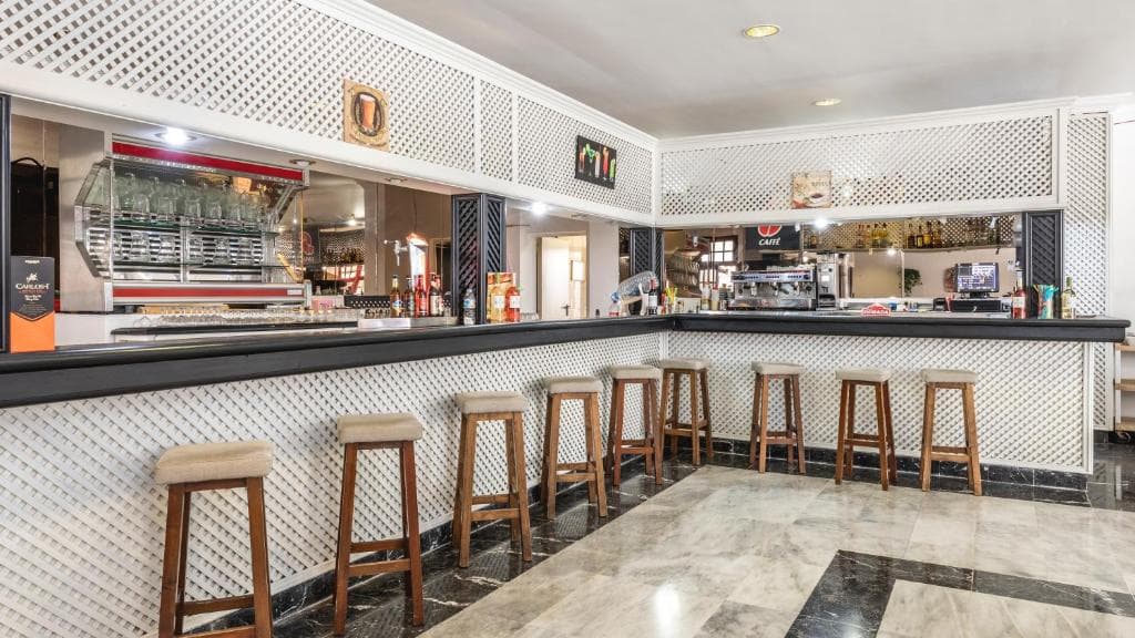 Be Smart Florida Plaza - 17