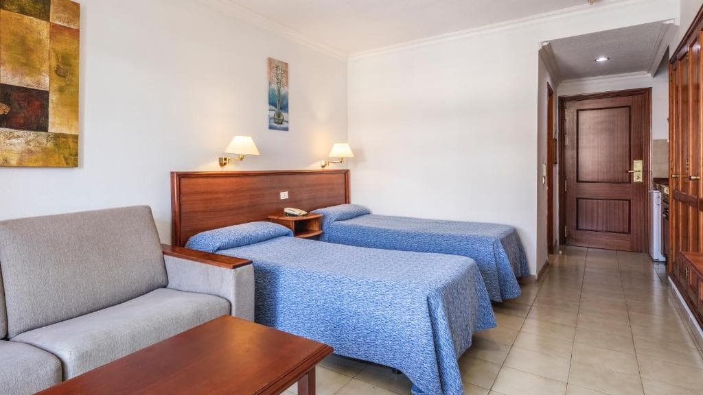 Be Smart Florida Plaza - 34