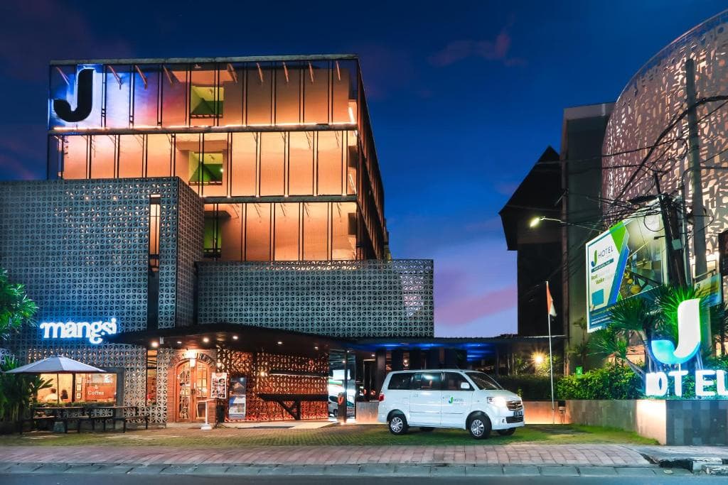 J Hotel Kuta by Jayakarta - 1