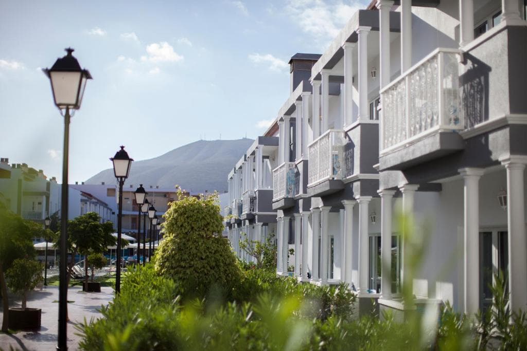 Coral Compostela Beach Golf - 14