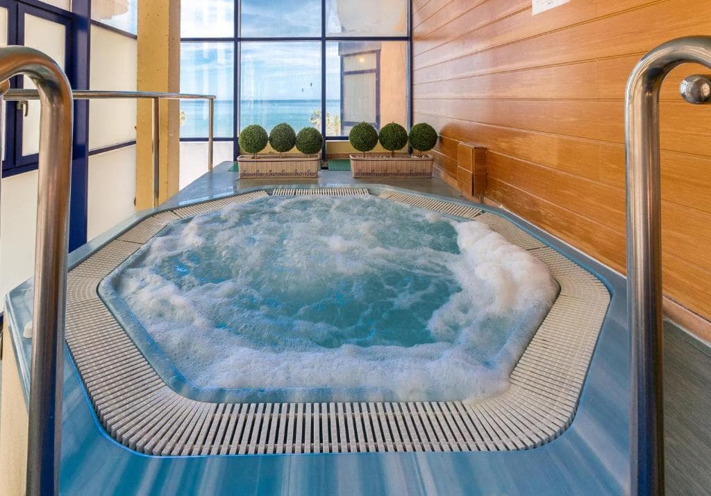 Yaramar - Adults Recommended - 7