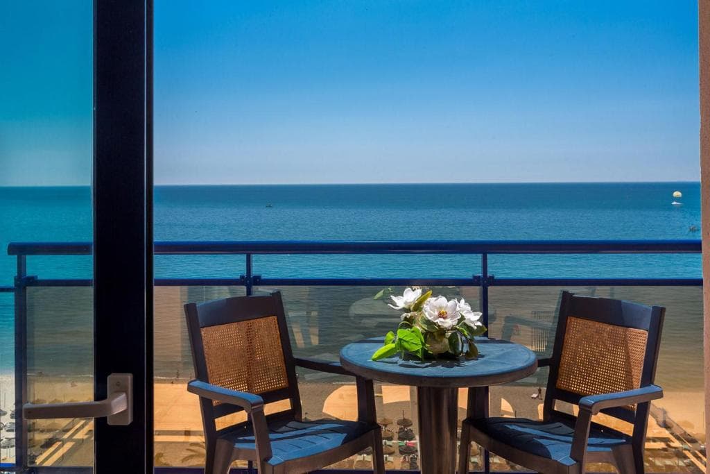 Yaramar - Adults Recommended - 18