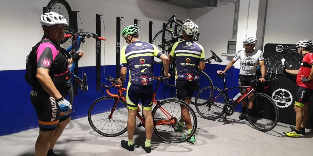 Yaramar - Adults Recommended - 39