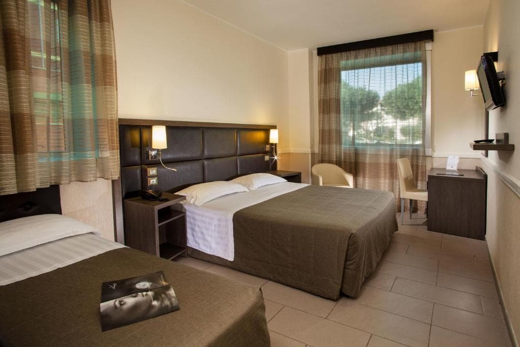 Hotel Artis - 7