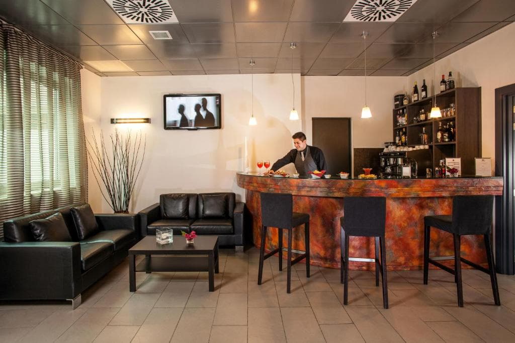 Hotel Artis - 9
