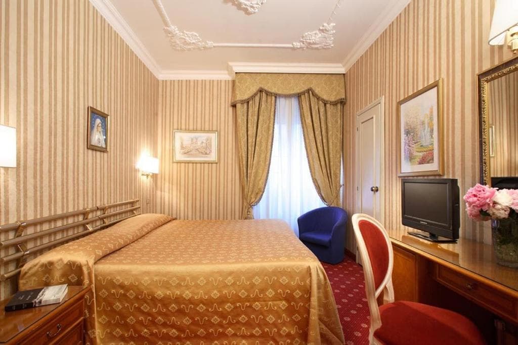 Hotel Eliseo - 11