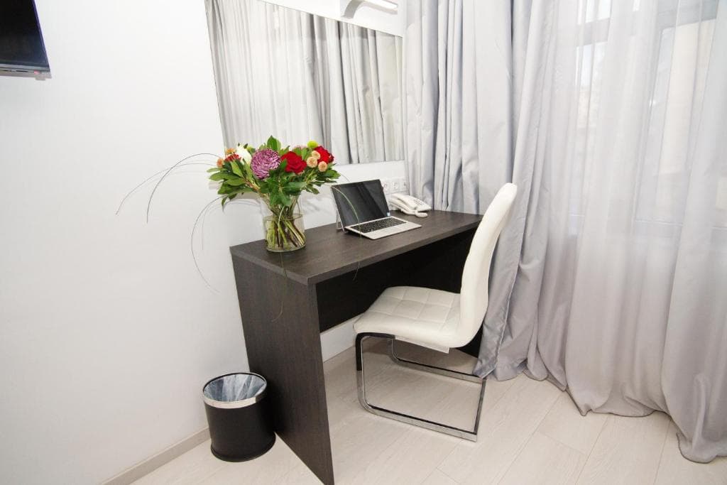 Boss Boutique Athens - 32