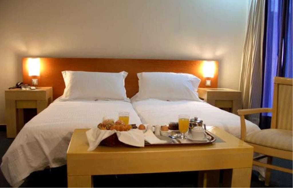 Dorian Inn - Sure Hotel Collection by Best Western - 4