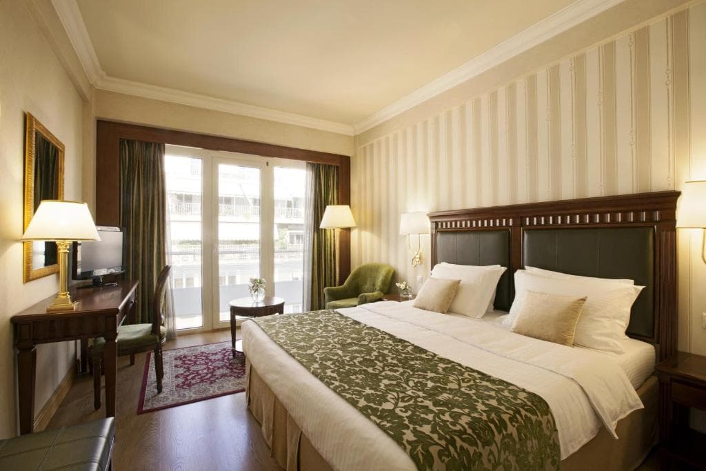 Electra Hotel Athens - 4