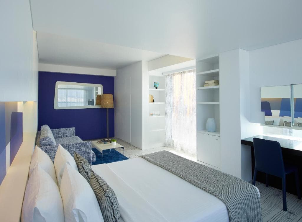 Fresh Hotel Athens - 9