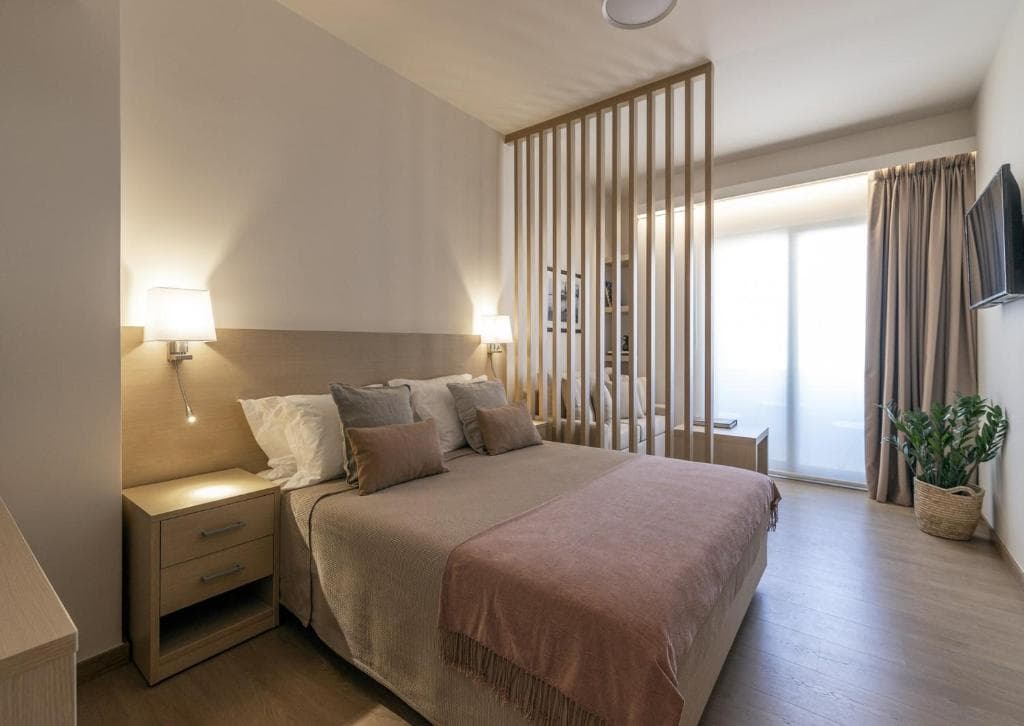 Gallery Suites & Residences - 17