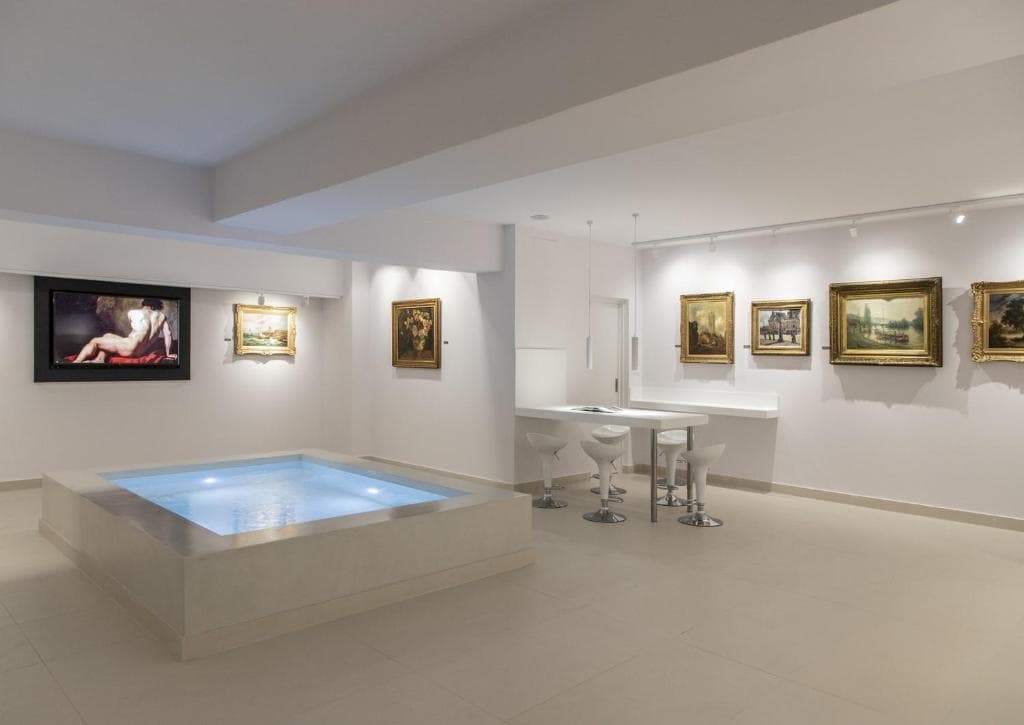 Gallery Suites & Residences - 19