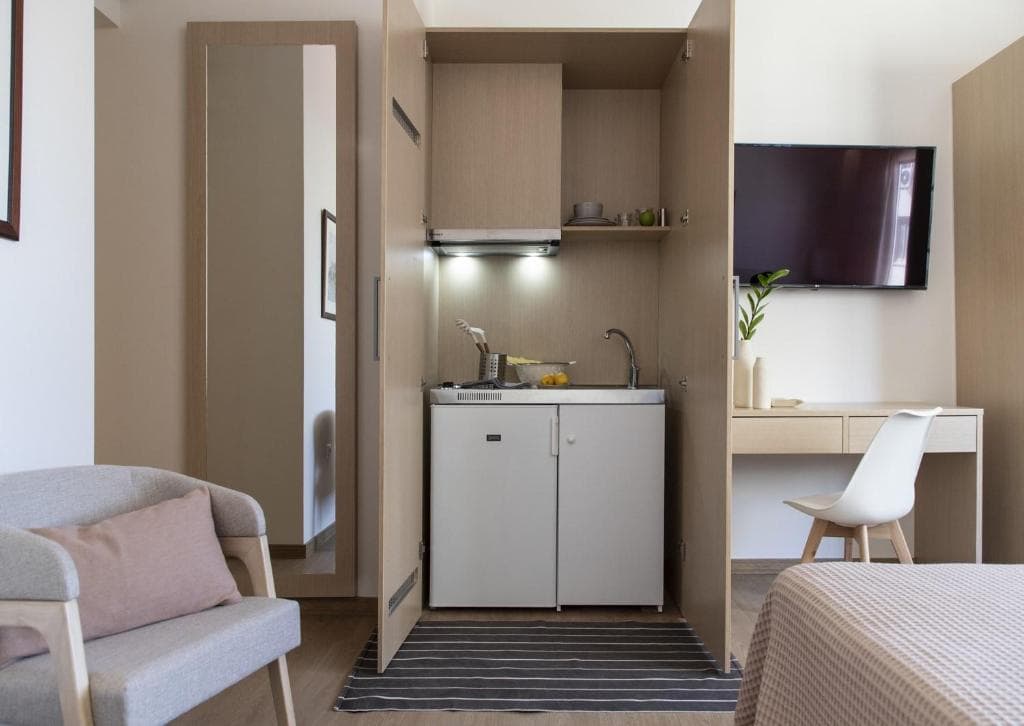 Gallery Suites & Residences - 36