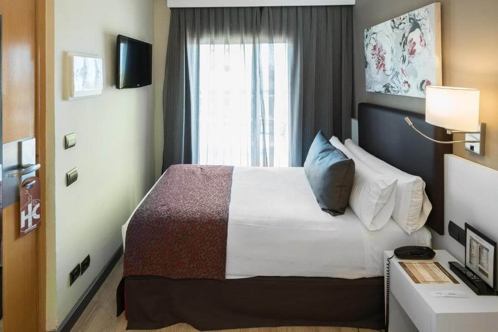 Catalonia Castellnou - 32