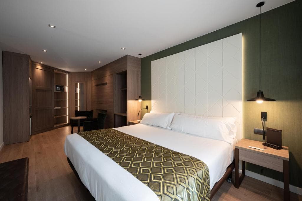 Catalonia Park Putxet - 12