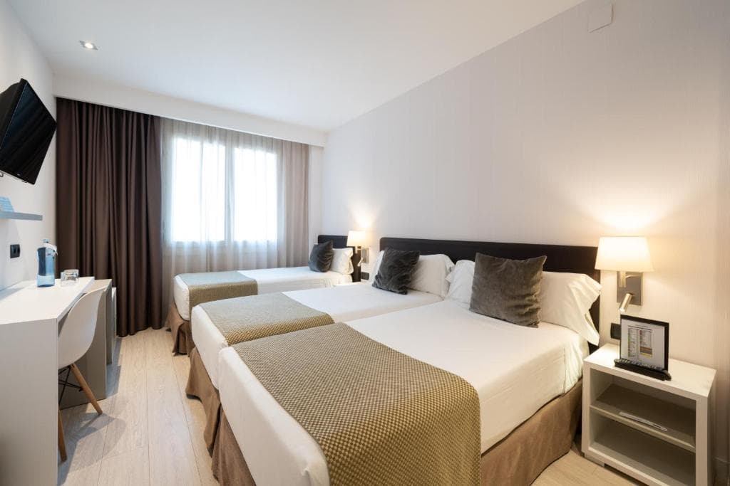 Catalonia Albeniz - 17