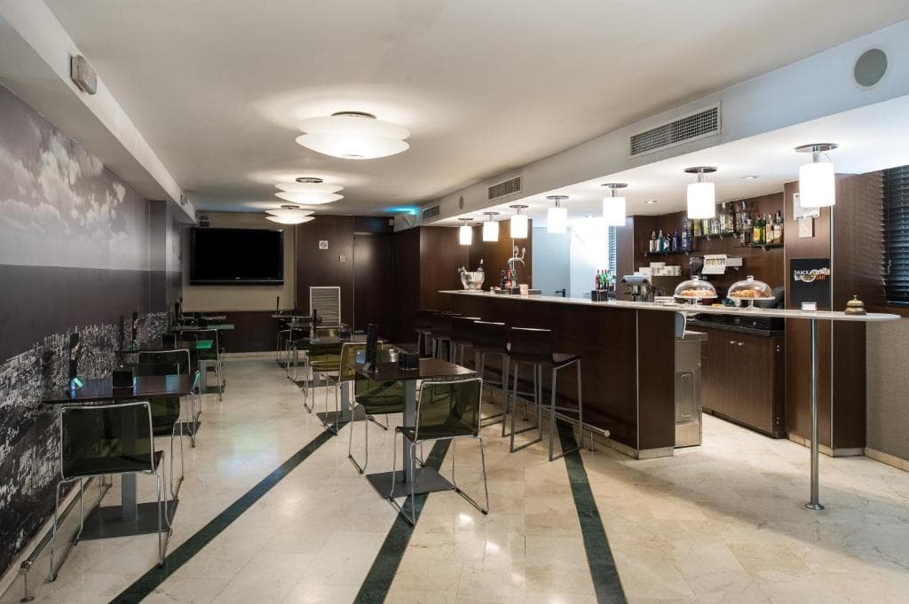 Catalonia Atenas - 31