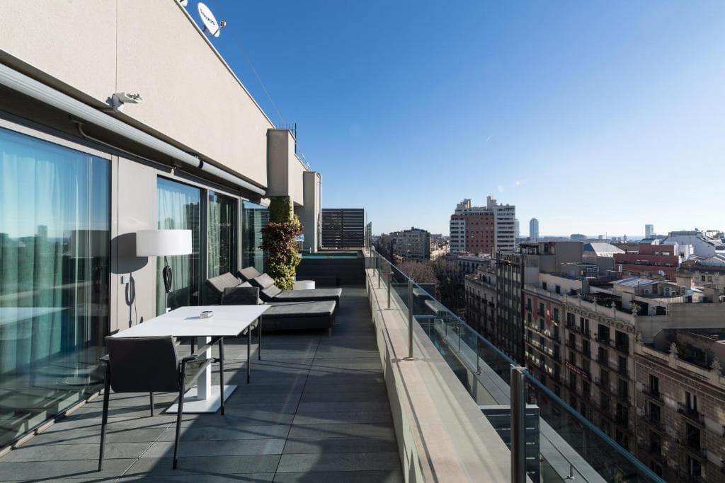 Catalonia Square - 20