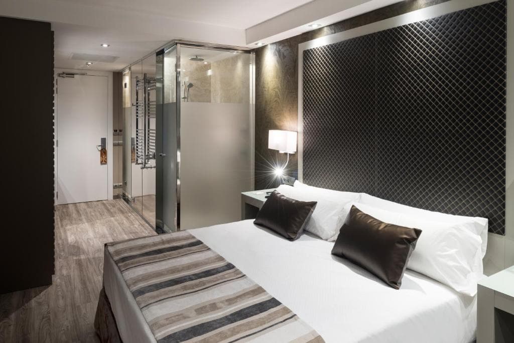 Catalonia Square - 28