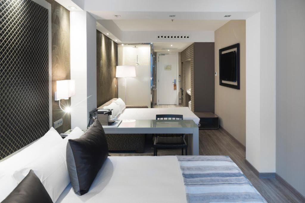 Catalonia Square - 35