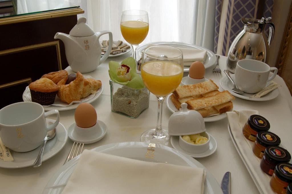 Roger de Llúria - 38