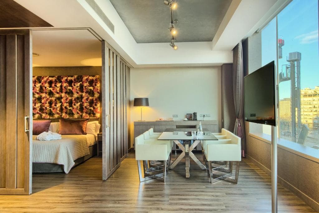 Catalonia Barcelona Plaza - 39