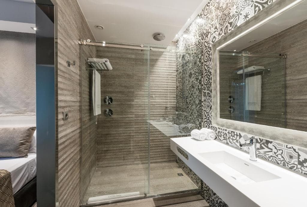 Catalonia Barcelona Plaza - 43