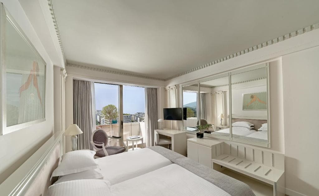 NJV Athens Plaza - 18
