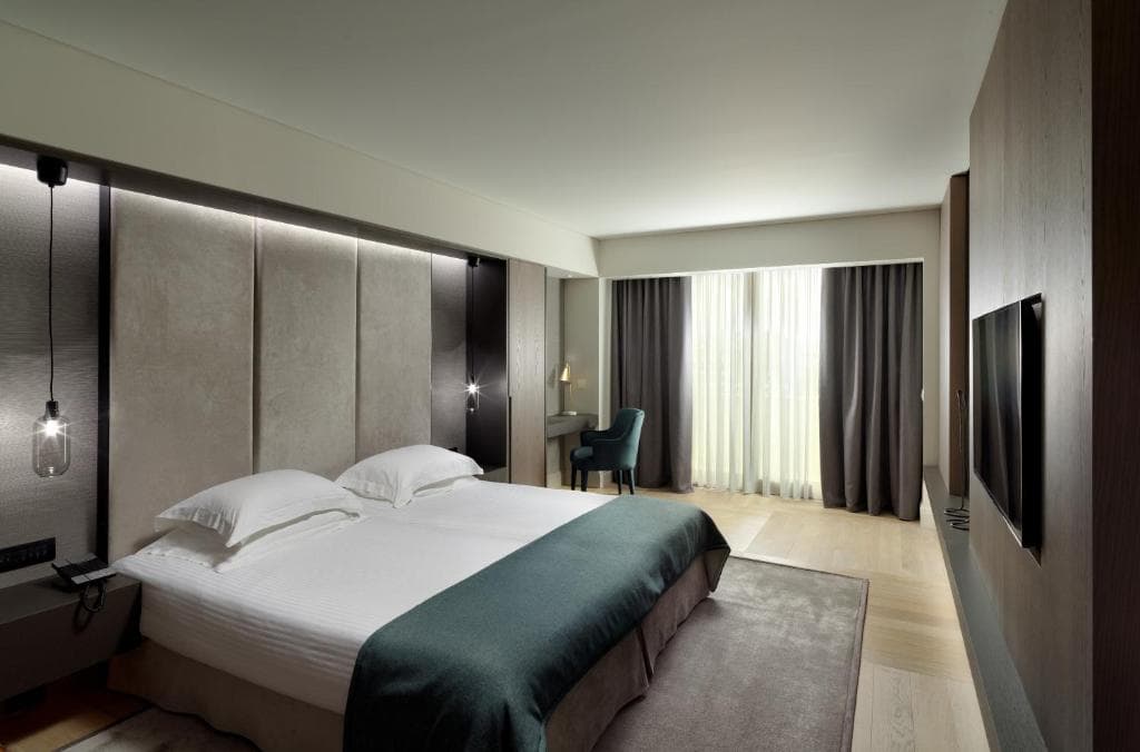 NJV Athens Plaza - 30
