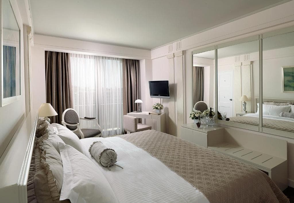 NJV Athens Plaza - 39