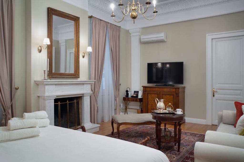 Noble Suites - 4