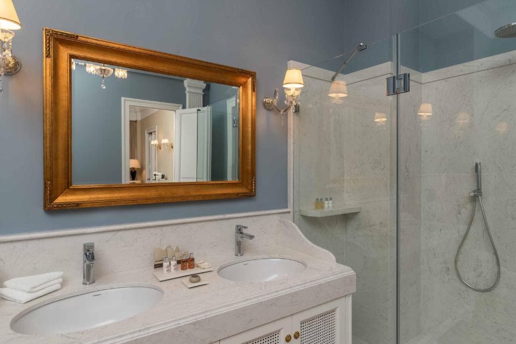 Noble Suites - 31