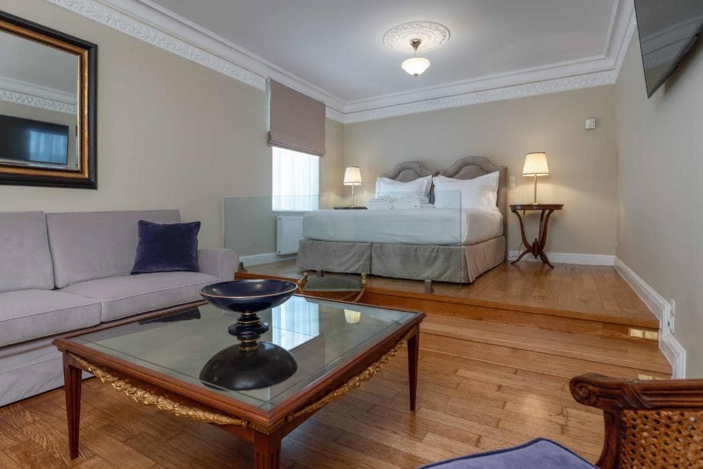 Noble Suites - 38