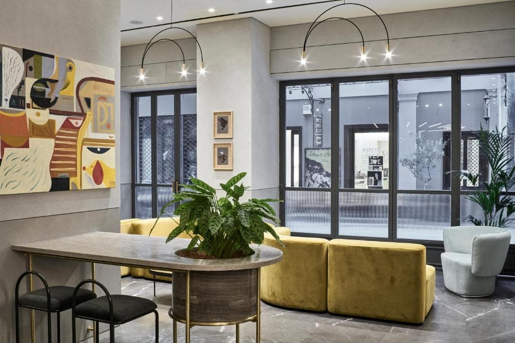 Perianth Hotel - 4