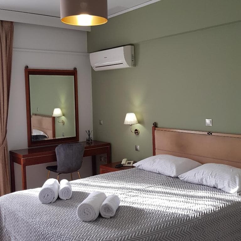 Savoy Hotel Piraeus - 26