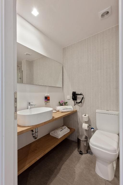 Trendy Hotel by Athens Prime Hotels - 29