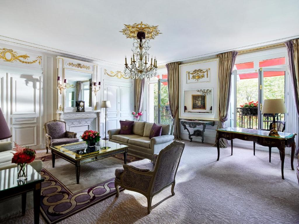 Plaza Athenee - Dorchester Collection - 10