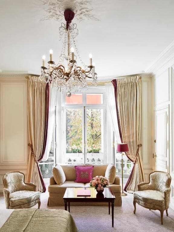 Plaza Athenee - Dorchester Collection - 32