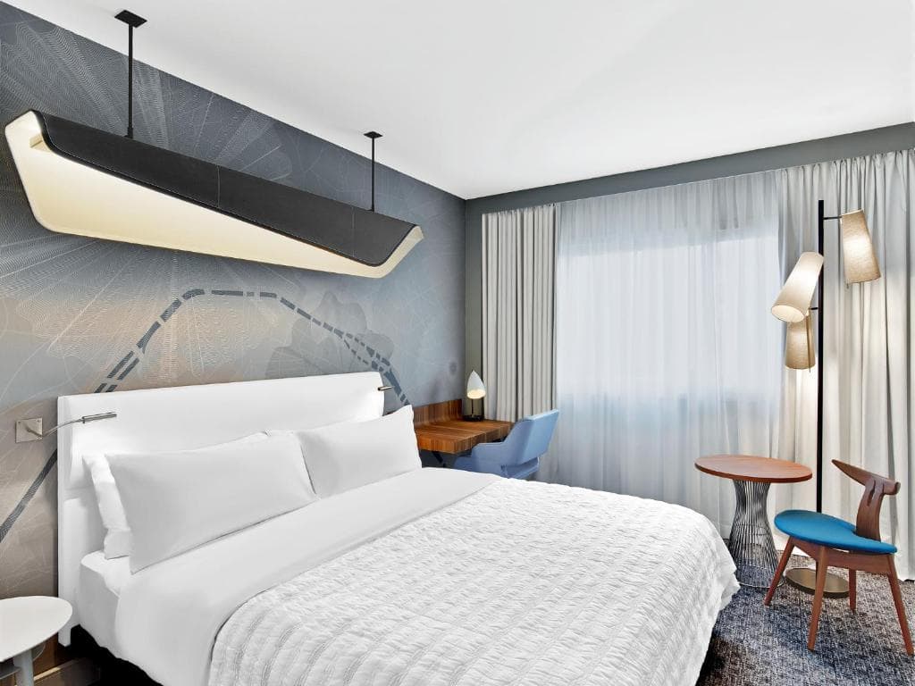Le Meridien Etoile - 11