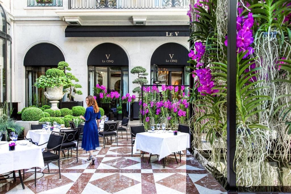 Four Seasons Hotel George V - 9