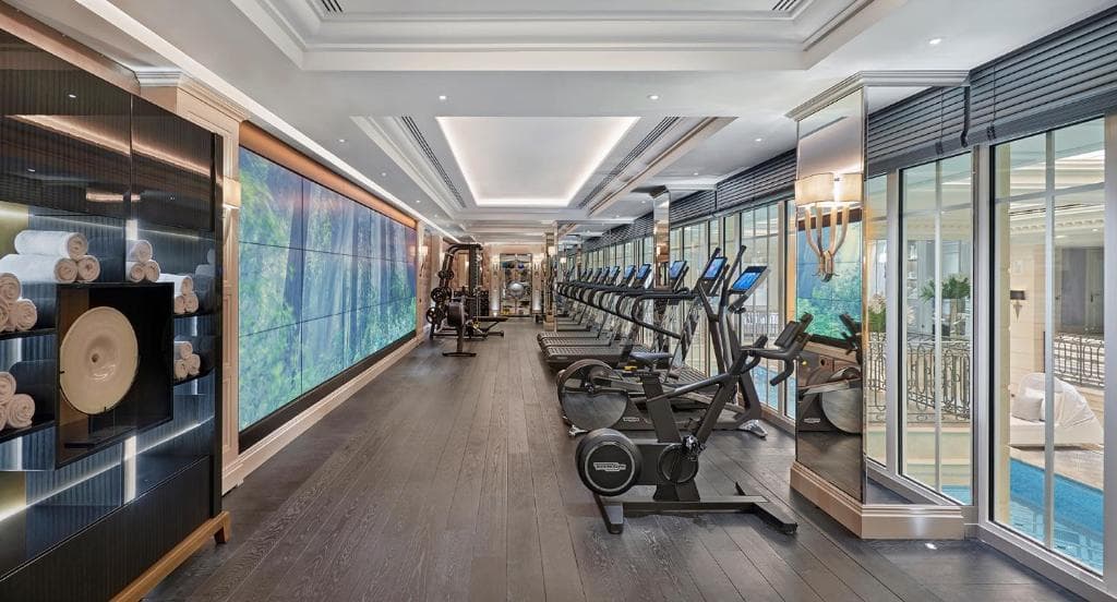 Four Seasons Hotel George V - 33
