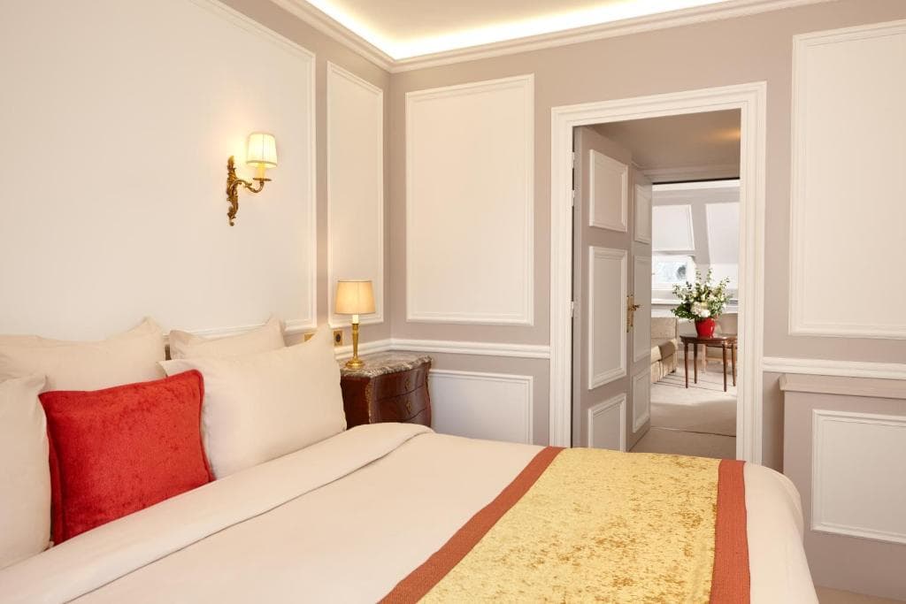 Hotel Regina Louvre - 45